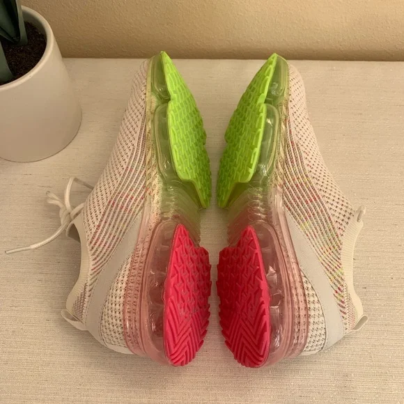 New La Sheela White Elastic Mesh Lace Slip On Fashion Sneakers Women’s 8 - Picture 8 of 13